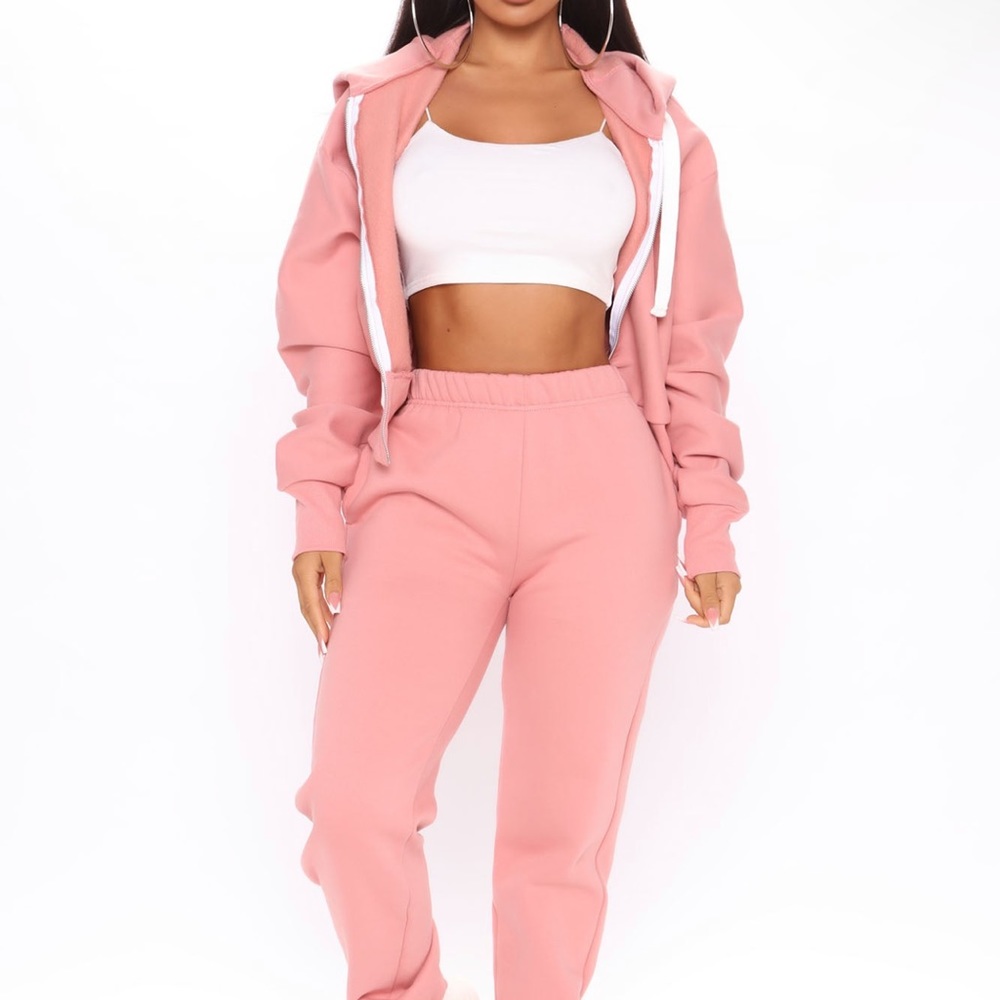 ZIP UP SWEATER